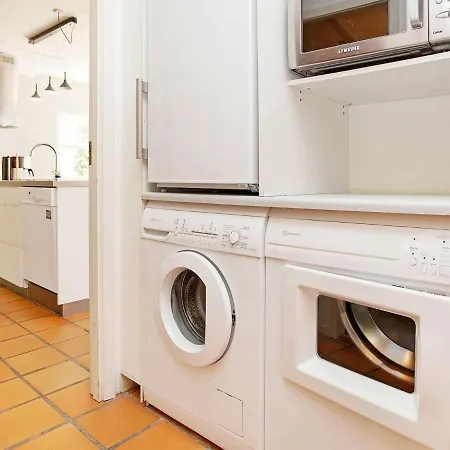 Five-bedroom Holiday In 1 Knebel