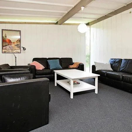 Tatil Evi Five-bedroom Holiday In 1 Knebel